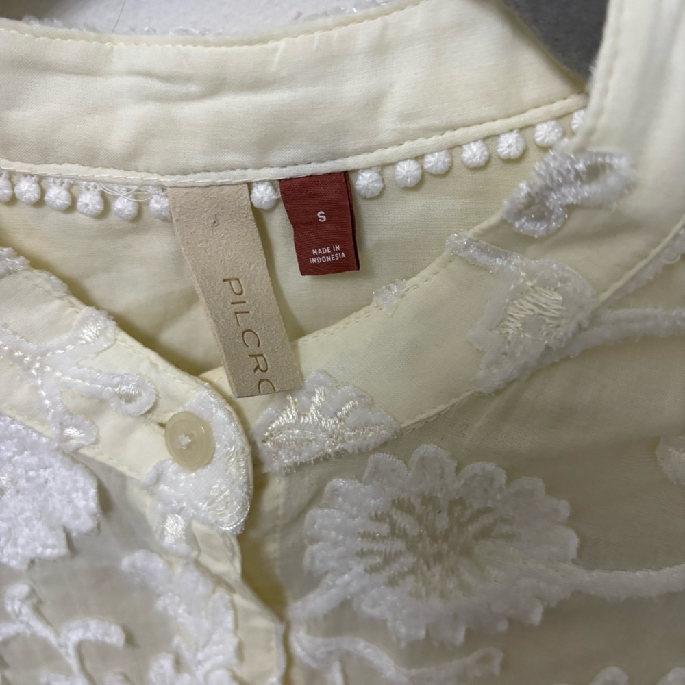 Anthropologie Ivory Floral Lace Button-Front Blouse - Picture 4 of 9
